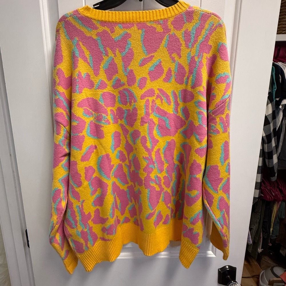 MYMO bright pink and yellow leopard print sweater size X-Large stylish like new - Picture 7 of 8